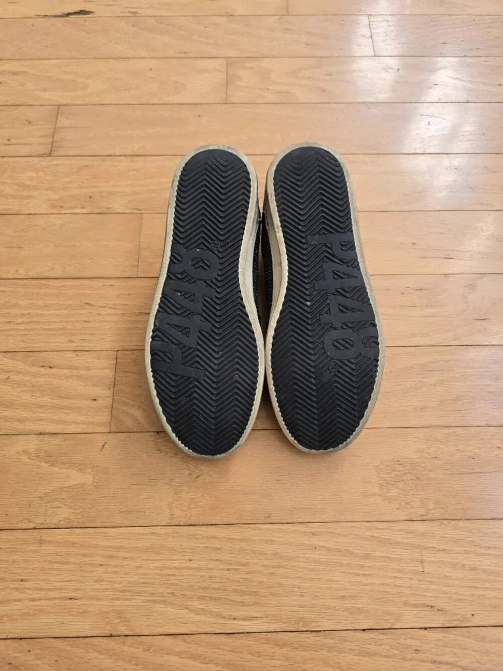 P448 | John black glitter leather boho sporty sneakers | WMS 7